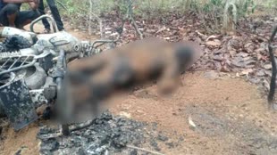 CG News : बिजली विभाग की लापरवाही ने ली जान : फूल तोड़ने गए बाइक सवार पर गिरा हाई वोल्टेज तार, युवक  जलकर खाक