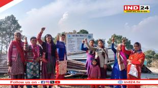 पेयजल योजना को लेकर महिलाओं का जल संस्थान के खिलाफ प्रदर्शन, तीन साल बाद भी नहीं हुआ निर्माण कार्य