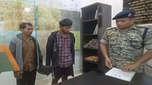 CG NEWS : कांकेर नक्सलियों की बड़ी साजिश नाकाम, आईईडी बम लगाते 2 माओवादियों को पकड़ा....