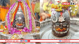 भस्म आरती में चंद्रमा और कमल से सजे बाबा महाकाल