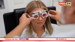 चश्मे को कहना चाहते हैं गुडबाय, तो अपनाएं ये आयुर्वेदिक उपाय