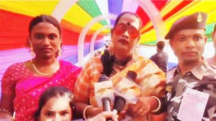 CG NEWS : इस विधानसभा में बना देश का पहला रेनबो मतदान केंद्र, थर्ड जेंडरों का हुआ भव्य स्वागत....