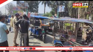 रूड़की में ई-रिक्शा चालकों का प्रदर्शन, यातायात पुलिस के खिलाफ विरोध