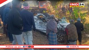 खड़े ट्रेलर से टकराई तेज रफ्तार कार,एक ही गांव के 5 लोगों की मौके पर मौत
