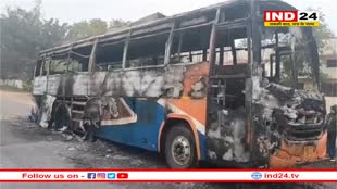 दिल्ली से मेहंदीपुर बालाजी जा रही पर्यटक बस में लगी भीषण आग, 35 लोग थे सवार