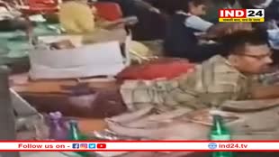 शराब पीकर बच्चों को पढ़ाने पहुंच गया शिक्षक, क्लास रूम में बच्चों के बीच लेट गया, CM ने लिया एक्शन , टीचर निलंबित 