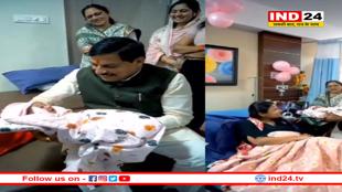 सीएम मोहन यादव बने नाना, नन्ही नातिन पर लुटाया प्यार