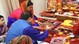   सीएम पुष्कर सिंह धामी ने परिवार के साथ की लक्ष्मी पूजा, देशवासियों को दी बधाई और शुभकामनायें