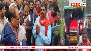 भारी बारिश में ट्रैक्टर से गांव का दौरा करने पहुंचे शिवराज सिंह