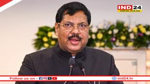  SC में वकील ने की CJI की तरफ जूता उछालने की कोशिश, वकील ने लगाया नारा-  सनातन का अपमान नहीं सहेगा हिंदुस्तान