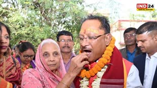 CG NEWS : छत्तीसगढ़ में 'मेगा शपथ'  मां से आशीर्वाद लेने पहुंचे मुख्यमंत्री विष्णुदेव साय....