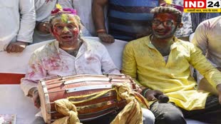 पर्यावरण मंत्री Tej Pratap Yadav ने खेली 'लठमार होली', इस दौरान पिता लालू यादव से भी की बात