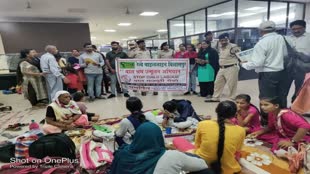 CG News :  रेलवे पुलिस ने यात्रियों को किया जागरूक, टोल फ्री नम्बर की दी जानकारी.....