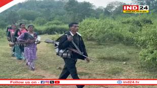 छत्तीसगढ़ में सुरक्षाबलों को फिर मिली सफलता, गरियाबंद में 37 लाख के इनामी नक्सलियों ने किया सरेंडर