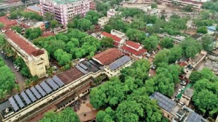 CG News : 30 जर्जर सरकारी भवन तोड़कर बनेंगे कमर्शियल-हाउसिंग कांप्लेक्स, सरकार ने हाउसिंग बोर्ड को सौपा जिम्मा