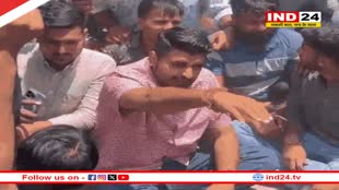 Rajasthan News: SP ऑफिस के बाहर धरने पर बैठे निर्दलीय प्रत्याशी रविन्द्र सिंह भाटी, इस वजह से कर रहे प्रदर्शन 