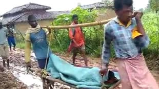 चारपाई के सहारे छत्तीसगढ़ की स्वास्थ्य व्यवस्था