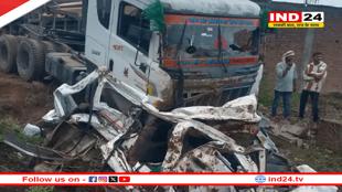 भीषण सड़क हादसा, ट्राले और कार की टक्कर,9 लोगों की मौत