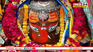 सावन के तीसरे सोमवार पर बाबा महाकाल ने दिए श्री गणेश स्वरूप में दर्शन
