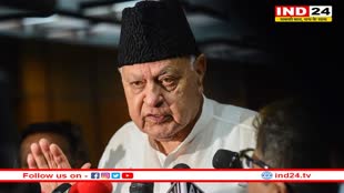 NCERT की किताबों से मुगलों के चैप्टर हटाने पर भड़के Farooq Abdullah, बोले- 'इतिहास मिटाया नहीं जा सकता'