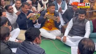 MP की अयोध्या पहुंचे जीतू-उमंग, दोनों ने मंदिर में गाया राम भजन...