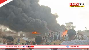 रिहायशी इलाके में कबाड़ गोदाम में लगी भीषण आग, कई परिवारों को एहतियातन सुरक्षित स्थानों पर भेजा