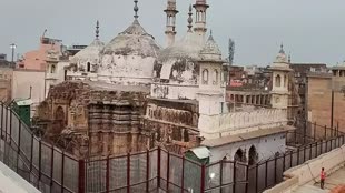 Gyanvapi Case: सुप्रीम कोर्ट ने दी 'शिवलिंग' वाली जगह की साफ-सफाई करने की इजाजत, दिए ये जरूरी निर्देश 