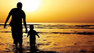 क्यों मनाया जाता है 'फादर्स डे' और किसने की इस दिन को मनाने की शुरुआत, जानिए