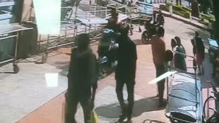 CG NEWS : सरकारी अस्पतालो में बदमाशों का आतंक बढ़ा, दिन दहाड़े घुसकर बदमाशों ने अस्पताल में की तोड़फोड़