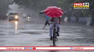 New Delhi: उत्तर भारत के कई राज्यों में मानसून (Weather Update) की बारिश कहर बनकर बरसी है। दिल्ली, हरियाणा, पंजाब और हिमाचल अभी तक बाढ़ की चपेट में है। इस बीच मौसम विभाग ने फिर बारिश का अलर्ट जारी किया है। राजधानी दिल्ली, यूपी और उत्तराखंड में आज से अगले कुछ दिनों तक वर्षा की संभावना जताई गई है।   <h2>दिल्ली में इस हफ्ते भी बारिश की संभावना  </h2>  मौसम विभाग के अनुसार, राजधानी में अभी बारिश (Weather Update) का दौर थमने वाला नहीं है। इस पूरे हफ्ते बारिश होने का अनुमान है, जो हल्की से मध्यम तक हो सकती है। उधर, यमुना नदी के जलस्तर में अभी तक बड़ी गिरावट देखने को नहीं मिली है। जिसके चलते राजघाट, आईटीओ और मयूर विहार जैसे कई इलाके जलमग्न है।  <h2>इन राज्यों में भी बारिश का अलर्ट  </h2>  मौसम विभाग के अनुसार, दक्षिण भारत में एक बार फिर (Weather Update) भारी से बहुत भारी वर्षा होने की संभावना है। वहीं, 18 और 19 जुलाई को मध्य प्रदेश, गुजरात, राजस्थान, छत्तीसगढ़, विदर्भ और तेलंगाना में भी तेज बारिश होने की संभावना है। अगले 7 दिनों के दौरान कोंकण और गोवा, मध्य महाराष्ट्र के घाट क्षेत्रों में हल्की से मध्यम बारिश होगी। हरियाणा और पंजाब में भी 3 दिन बारिश का अलर्ट जारी किया गया है।   <h2>यूपी-बिहार में ऐसा रहेगा मौसम का हाल  </h2>  IMD के अनुसार, आने वाले दो दिनों तक यूपी और बिहार (Weather Update) के कई जिलों में मध्यम से भारी बारिश होगी। यूपी के लखनऊ,  मेरठ, बुलंदशहर, गौतम बुद्ध नगर, गाजियाबाद, हापुड़ में मध्यम बारिश का अनुमान है। वहीं, बिहार के पटना में तेज बारिश का अलर्ट जारी किया गया है।  <h2>हिमाचल-उत्तराखंड में जारी हुआ येलो अलर्ट  </h2>  मौसम विभाग ने हिमाचल और उत्तराखंड के लिए अगले दो दिनों (Weather Update) के लिए येलो अलर्ट जारी किया है। हरिद्वार को खासकर अलर्ट किया गया है। बता दें कि हिमाचल और उत्तराखंड में पहले से ही नदी-नाले उफान पर हैं। कई जगह भूस्खलन होने की भी खबरें सामने आई है।  
