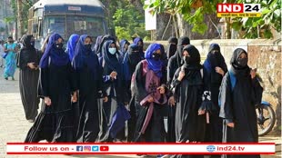 Hijab Controversy: SC का हिजाब विवाद पर तत्काल सुनवाई से इंकार, मुख्य न्यायाधीश ने कहा होली के बाद करेंगे सुनवाई