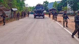 मणिपुर में दंगाईयों ने सैनिकों पर किया हमला, हथियार लूटने की कोशिश, एक की मौत