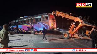 प्रयागराज में बड़ा हादसा: महाकुंभ जा रहे श्रद्धालुओं से भरी बोलेरो का भीषण एक्सीडेंट, 10 की मौत