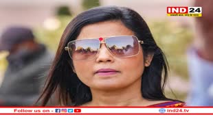 फ्लाइंग किस विवाद पर Mahua Moitra ने स्मृति ईरानी को घेरा कहा- 'महिला पहलवानों के यौन उत्पीड़न के आरोपों पर कुछ नही बोलीं'