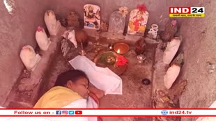 आस्था या अंधविश्वास...जीभ काटकर मंदिर में देवी को चढ़ाई, अस्पताल जाने से किया मना