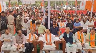 CG NEWS : राजधानी में सुनी “मन की बात”, कार्यक्रम में स्थानीय नेता भी रहे मौजूद.....