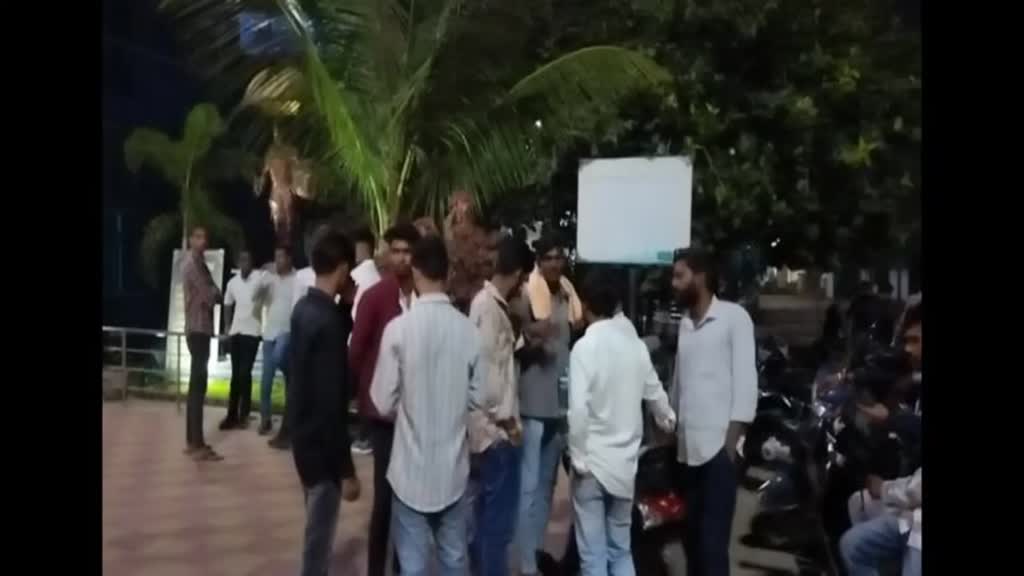 CG NEWS:  राजधानी में मुख्यमंत्री भूपेश बघेल की सभा के बाद आपस में भिड़े कार्यकर्ता...