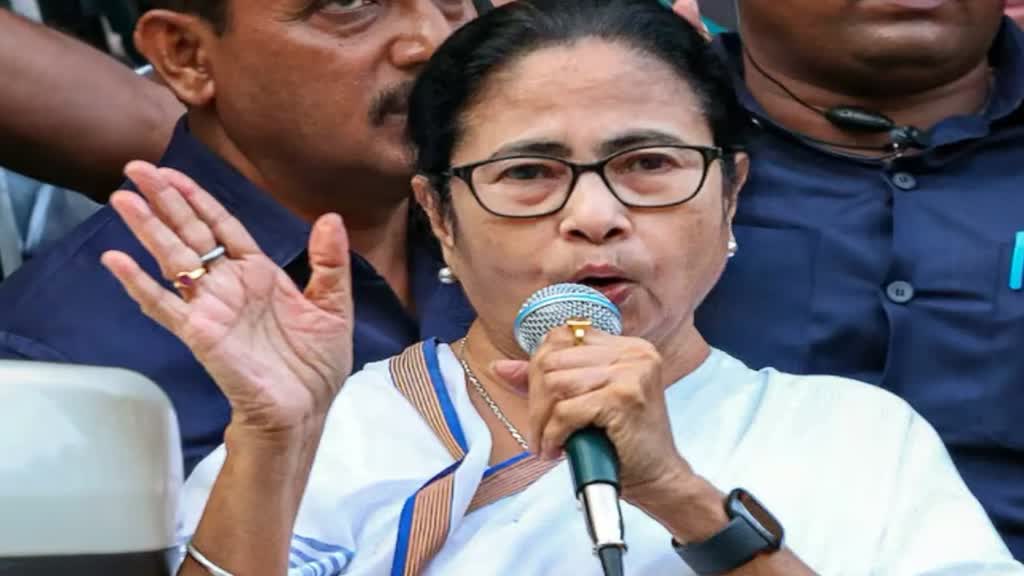  विधानसभा में बंगाल दिवस मनाने का प्रस्ताव किया पारित, Mamta Banerjee बोलीं- 'देखेंगे कि राज्यपाल के पास ज्यादा शक्तियां हैं या...'