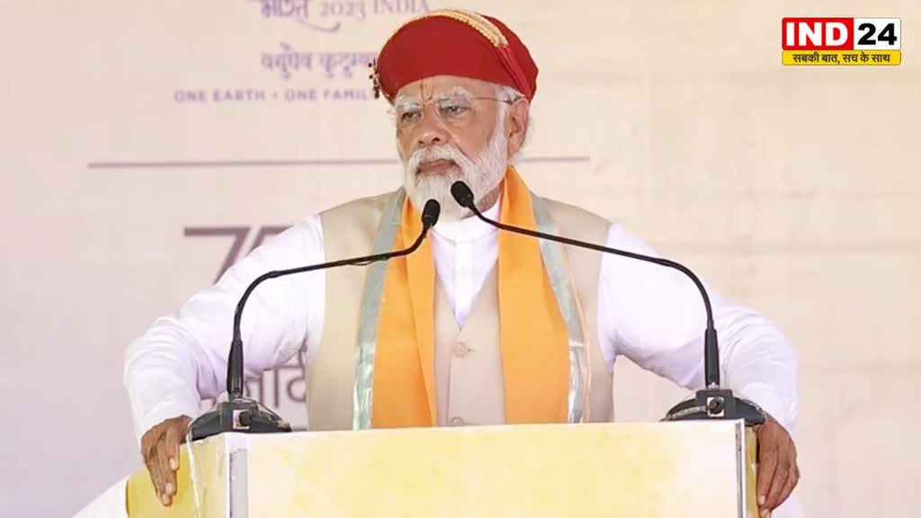 राजस्थान में जमकर बरसे PM मोदी, कहा - कांग्रेस सरकार में प्रधानमंत्री के ऊपर भी शासक थे 