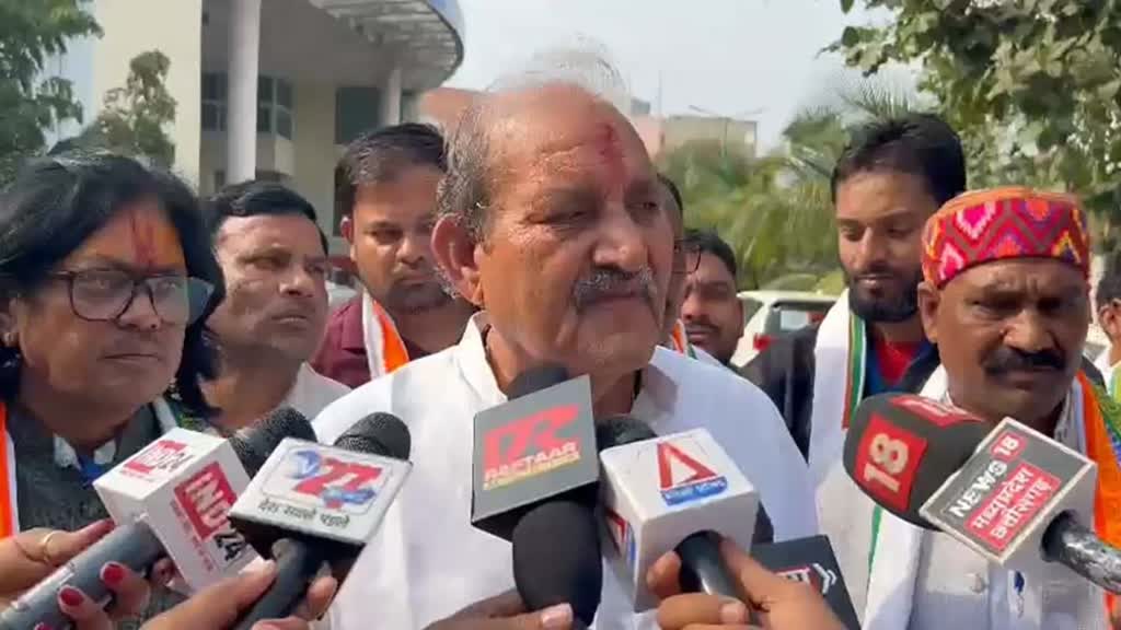 CG NEWS :  जिस तरह से नतीजे आ रहे हैं वह विश्वसनीय नहीं है। यह अप्रत्याशित नतीजे हैं : कांग्रेस प्रत्याशी धनेंद्र साहू....