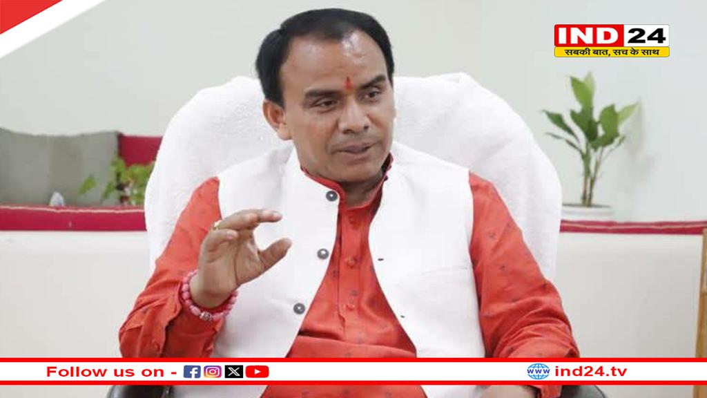 कैबिनेट मंत्री धन सिंह रावत ने चिन्यालीसौड़ में छात्र-शिक्षक सम्मान समारोह में की शिरकत