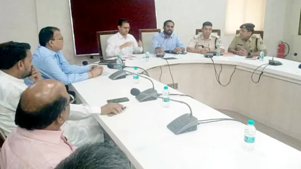 CG NEWS : होली के मद्देनजर सोमवार को डीजे व मुखौटे पर रहेगा पूर्ण प्रतिबंध, शहर में चप्पे चप्पे पर रहेगा पुलिस का पहरा..
