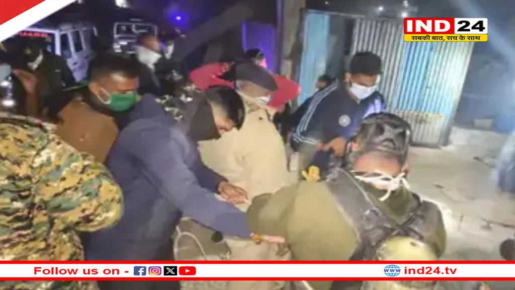 रतलाम में फैक्ट्री में गैस रिसाव, 3 फायरकर्मी समेत 5 लोगों की हालत बिगड़ी