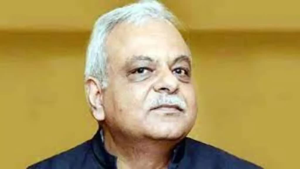 CG News : भारतीय प्रशासनिक सेवा के अफसर डॉ. आलोक शुक्ला की संविदा अवधि एक साल और बढ़ी....