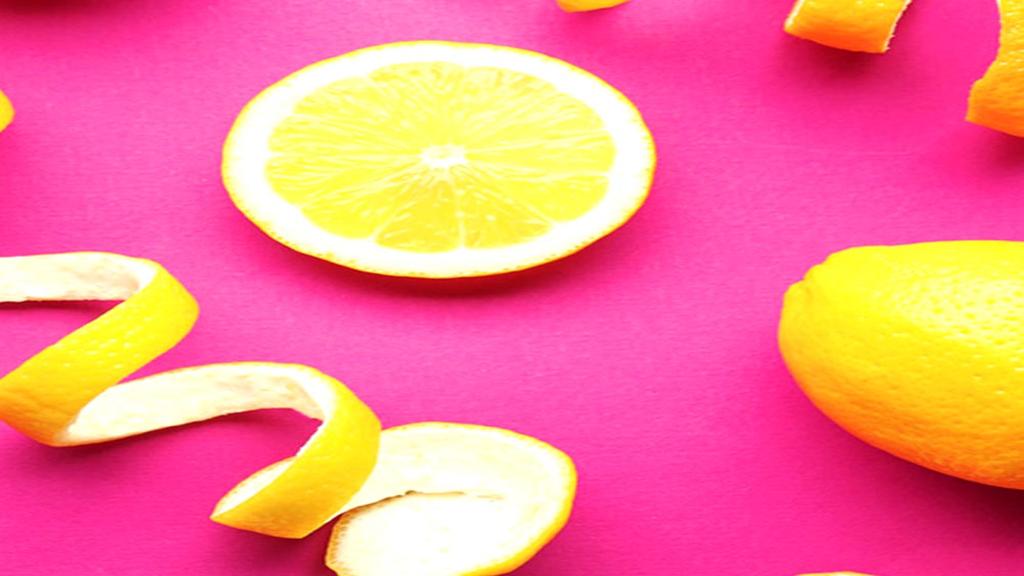 Lemon peel benifits: नींबू के छिलकों में छिपे कई गुण, इस तरह करें इस्तेमाल