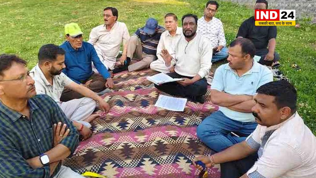 लोहाघाट में पानी को लेकर एक मई से होगा आंदोलन, लोहाघाट विकास संघर्ष समिति की हुई बैठक