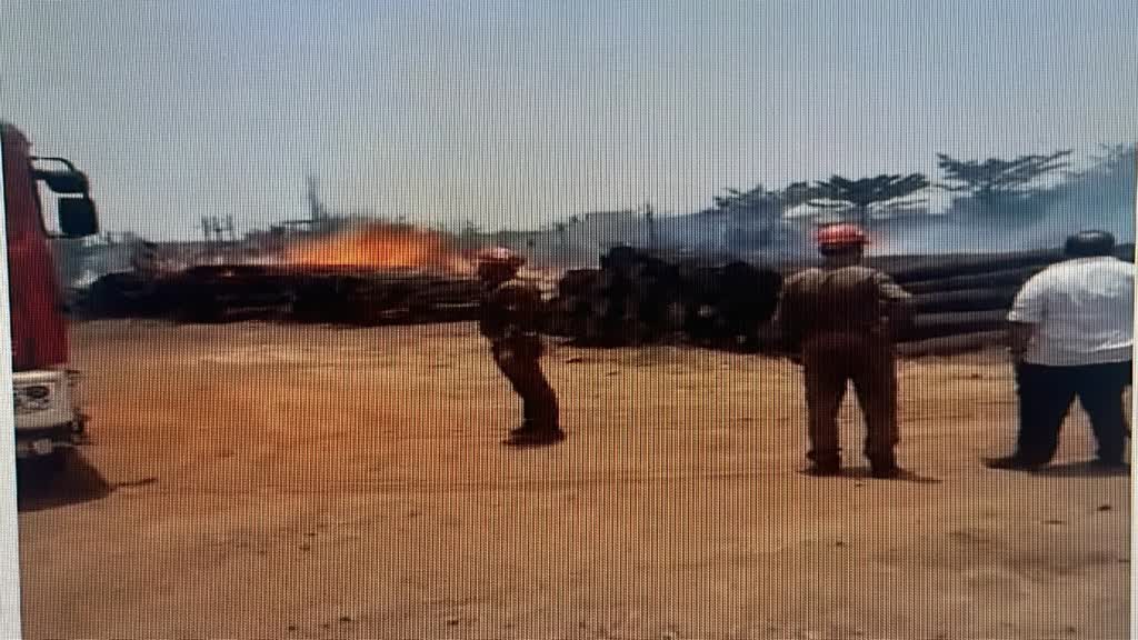 CG NEWS : भानपुरी के Timber Factory में लगी भीषण आग, आग पर काबू पाने की कोशिश जारी