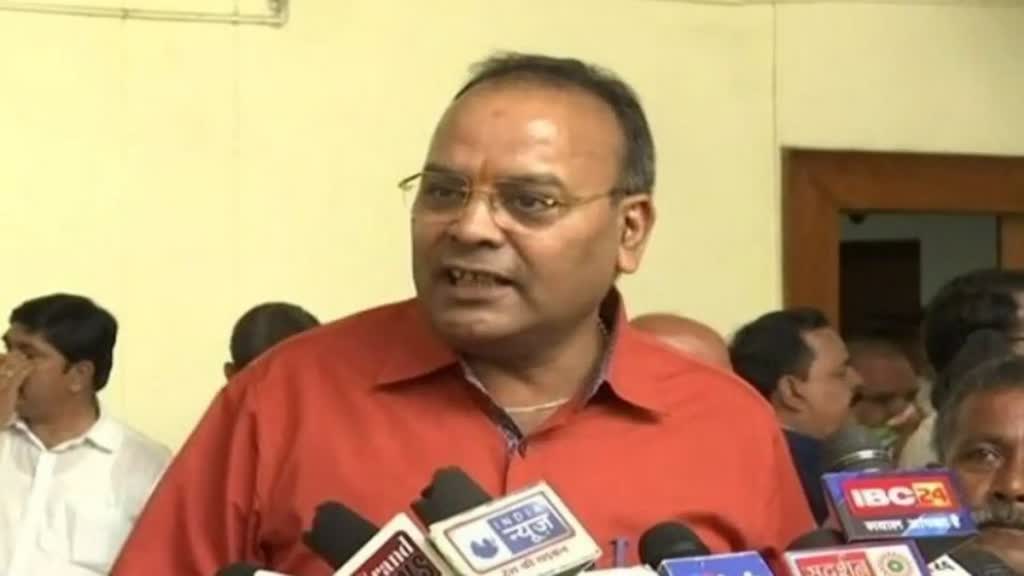 CG NEWS : अजय चंद्राकर ने कांग्रेस प्रदेश अध्यक्ष दीपक बैज पर कसा तंज कहा- पीसीसी चीफ को छत्तीसगढ़ समझते तक....