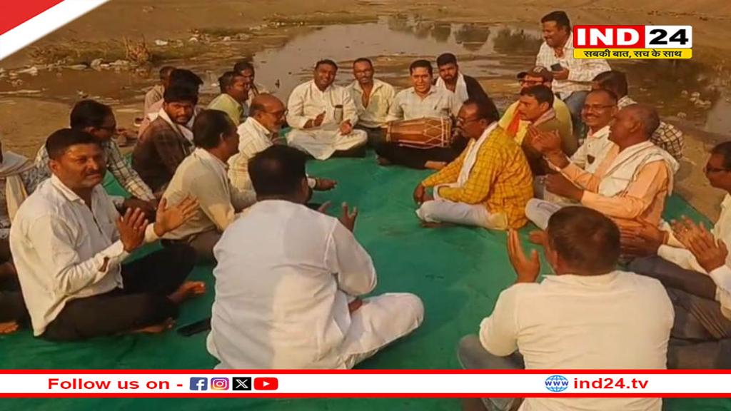 किसान संघ का नहर में उतरकर प्रदर्शन, जानें क्या है मांगे