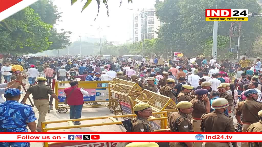 प्रयागराज में प्रदर्शन कर रहे छात्रों पर लाठीचार्ज, अखिलेश ने कहा- नौकरी भाजपा के एजेंडे में है ही नहीं